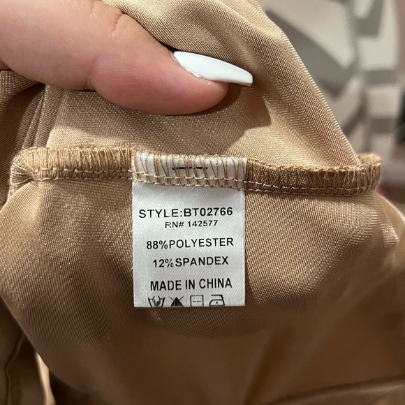 NWOT Bláshe Nude 'Corset' Lace Top - Picture 4 of 4